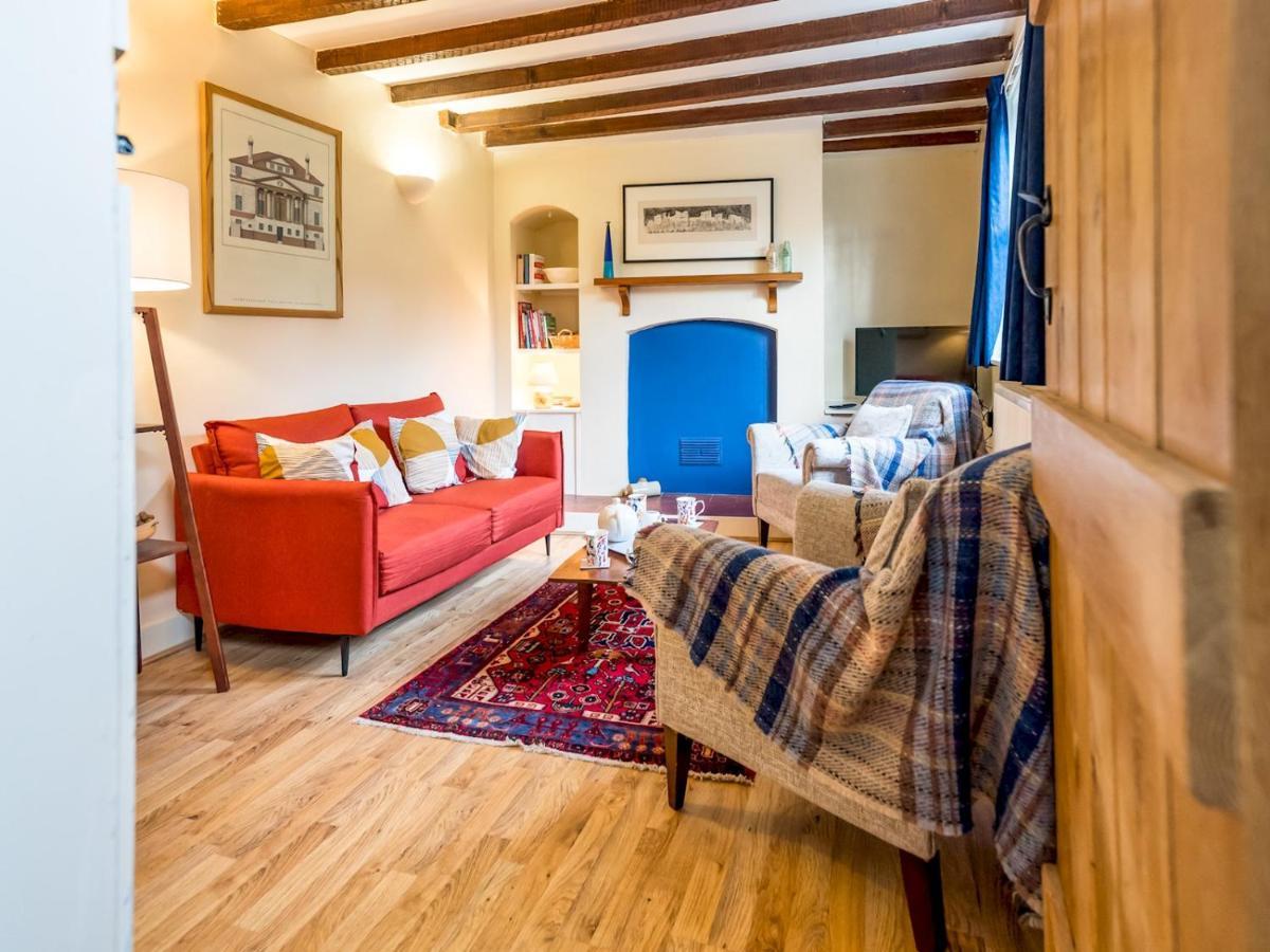 Pass The Keys Cosy 2 Bedroom Victorian Cottage Ludlow Exterior foto