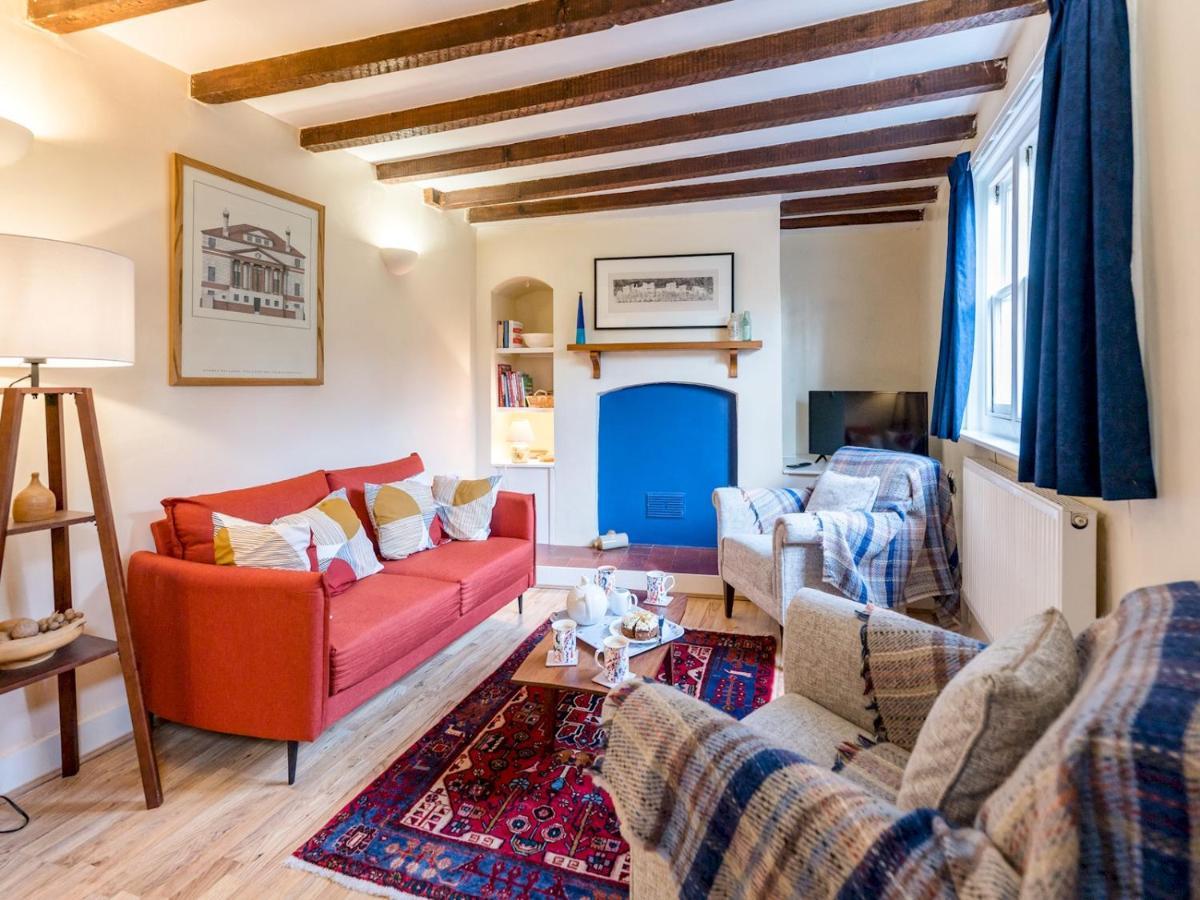 Pass The Keys Cosy 2 Bedroom Victorian Cottage Ludlow Exterior foto